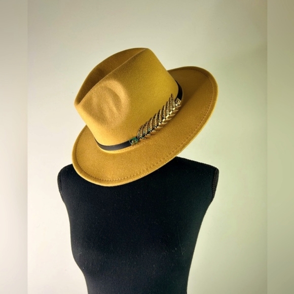 Accessories - Tan Fall Winter Hat with gold feather OS